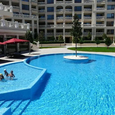 Sunrise Luxury Sauth Bay Апартаменти