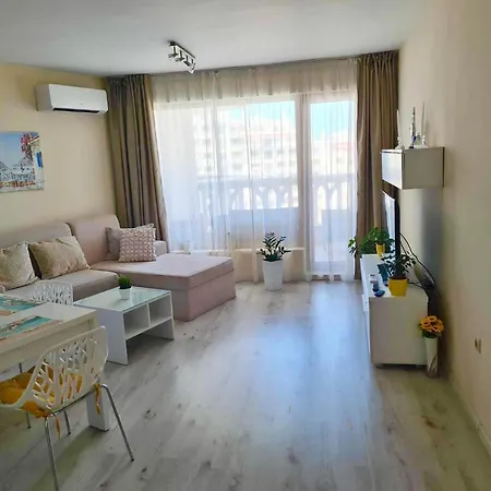 Sunrise Luxury Sauth Bay Apartment Varna