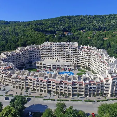 Sunrise Luxury Sauth Bay Апартаменти Варна