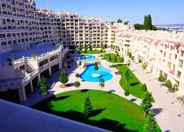 Sunrise Luxury Sauth Bay דירה