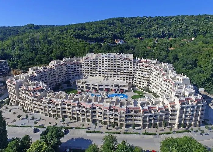 Sunrise Luxury Sauth Bay דירה וארנה