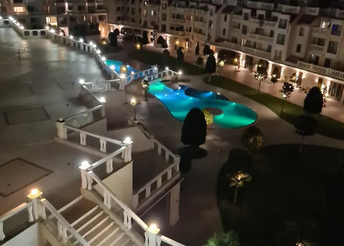 Sunrise Luxury Sauth Bay דירה *